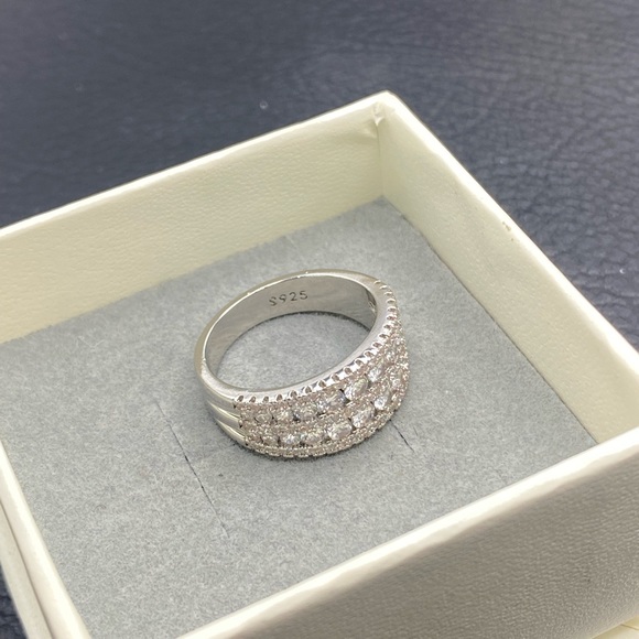 S925 unique eternity wedding band ring - Picture 8 of 15